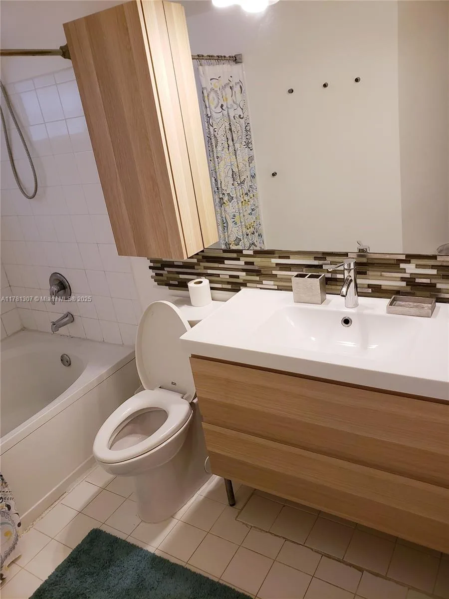 17125 N Bay Rd # 3403, Sunny Isles Beach, FL 33160 photo 9