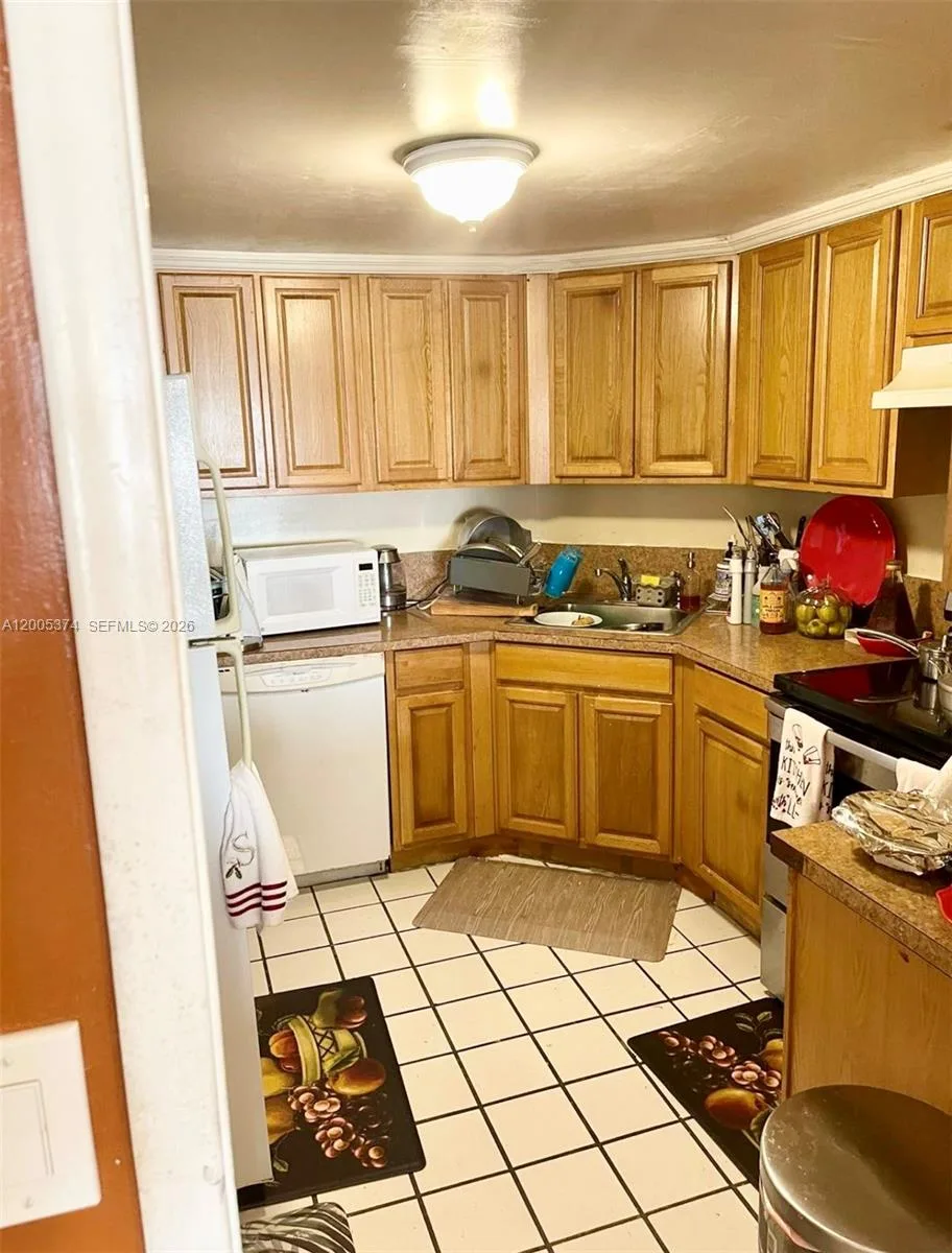 3301 Spanish Moss Ter # 510, Lauderhill, FL 33319 photo 5