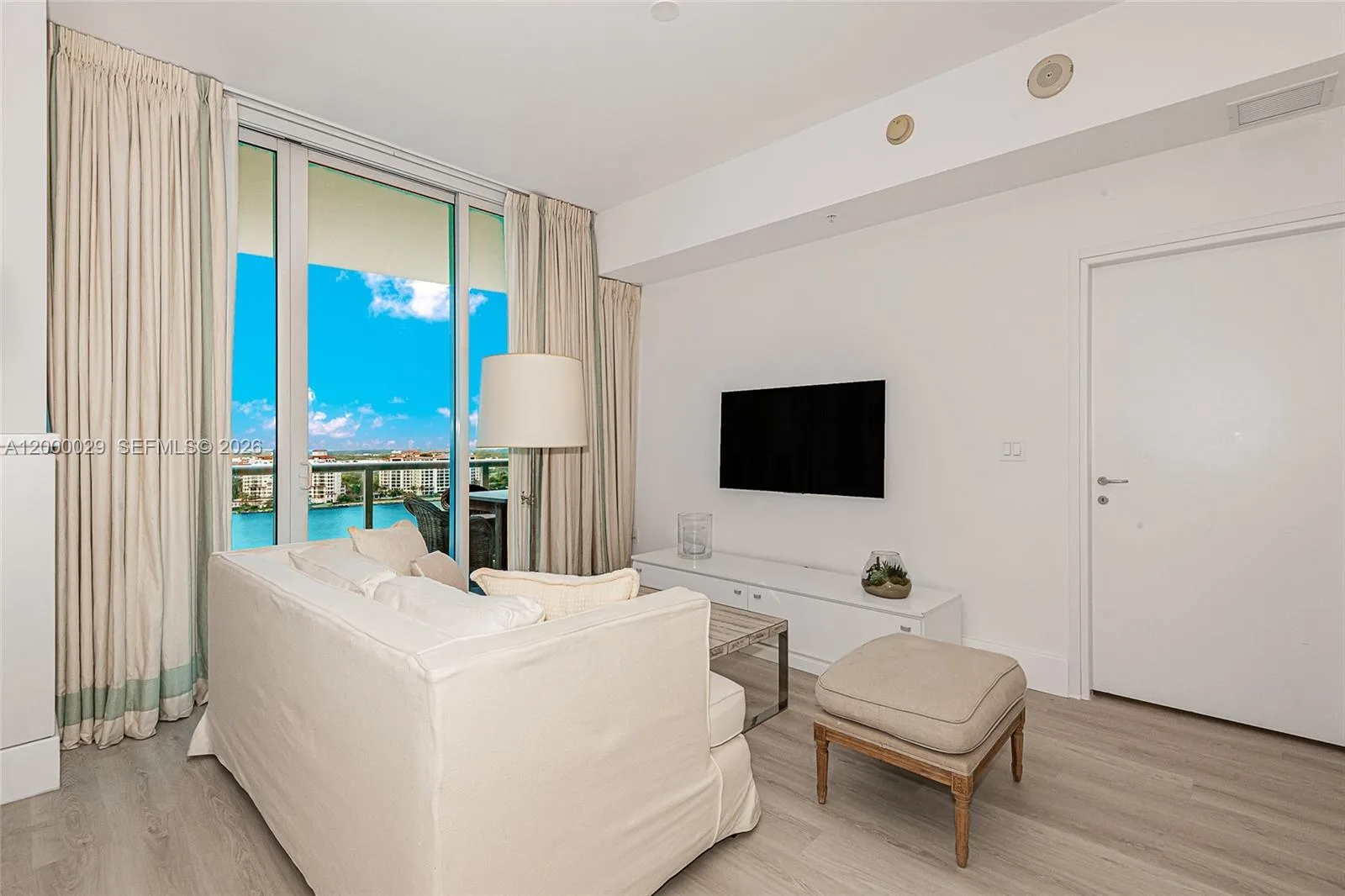 50 S Pointe Dr # 1804, Miami Beach, FL 33139 photo 5