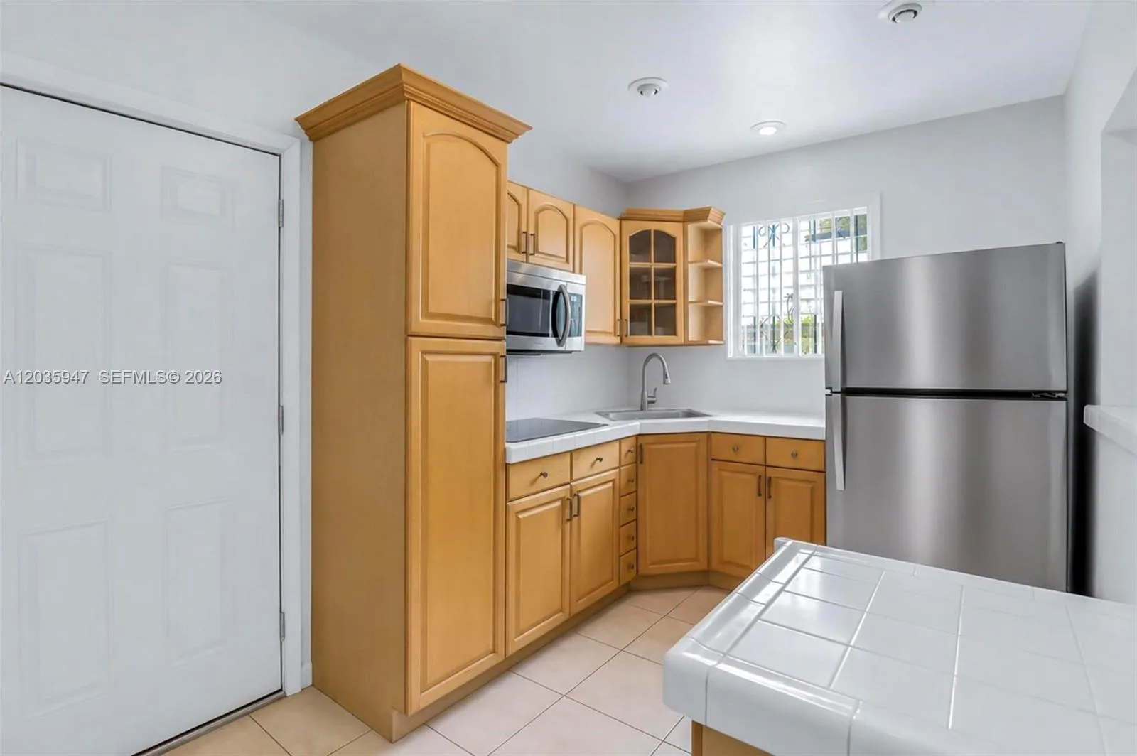 2300 NW 9th St, Miami, FL 33125 photo 4