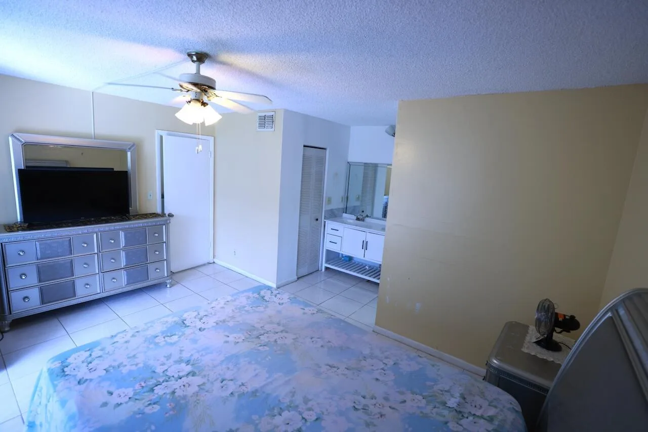 6570 Royal Palm Boulevard # 106j, Margate, FL 33063 photo 6