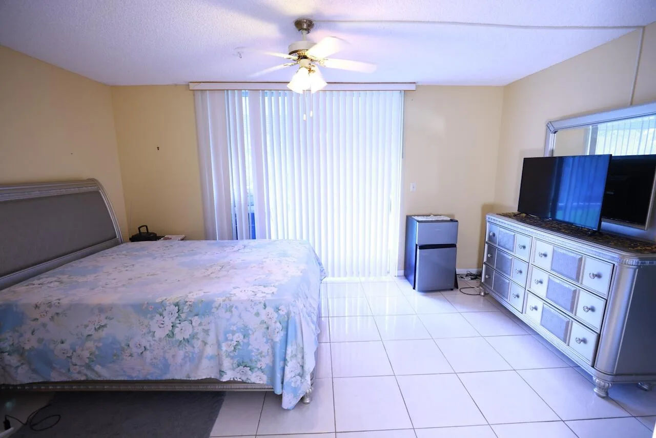 6570 Royal Palm Boulevard # 106j, Margate, FL 33063 photo 7