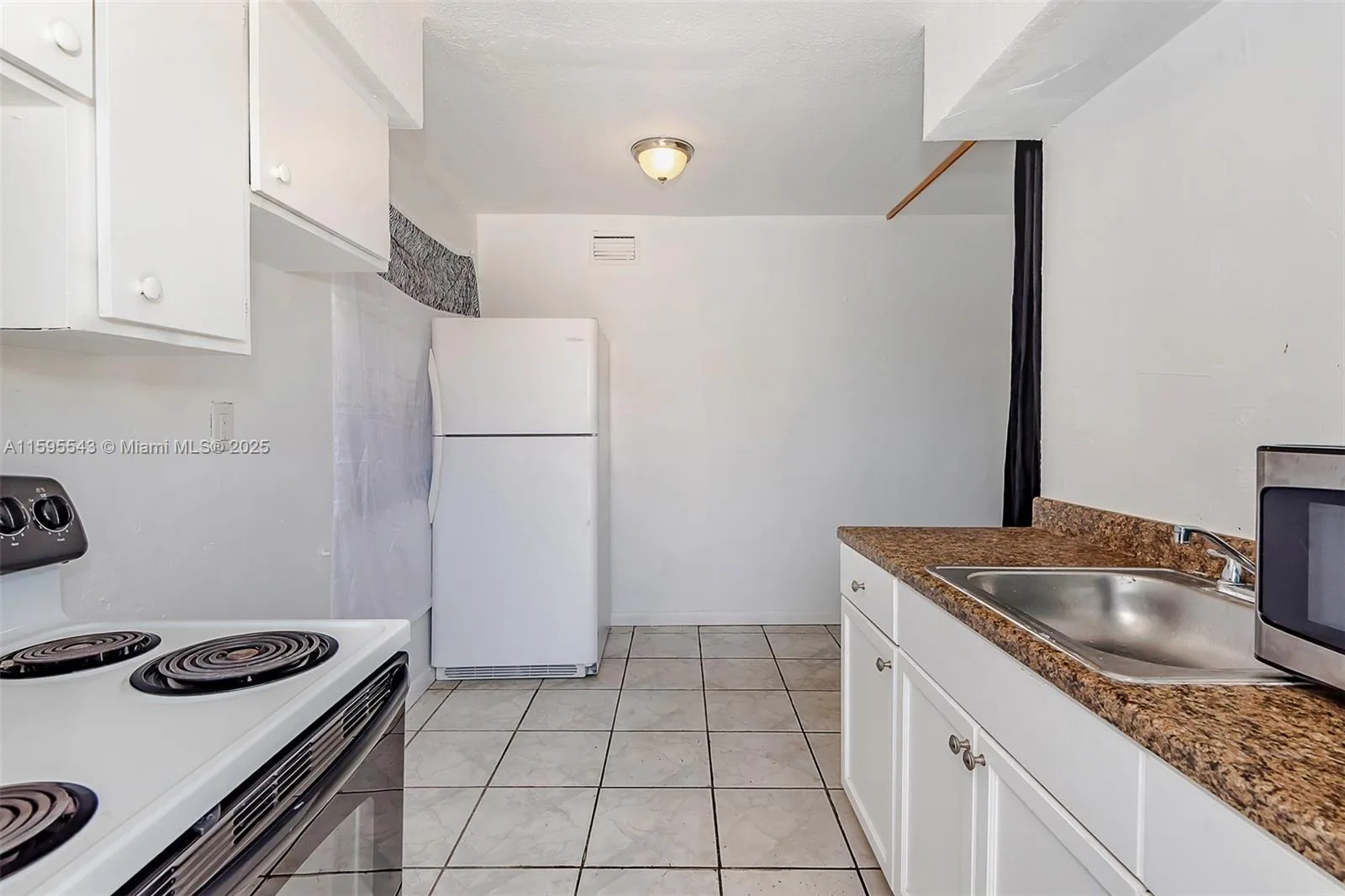 5600 NW 7th Ct # 14, Miami, FL 33127 photo 3