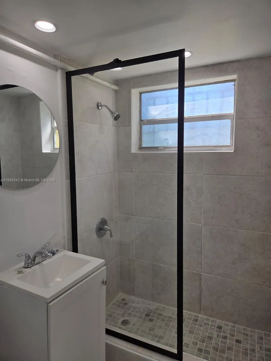5600 NW 7th Ct # 14, Miami, FL 33127 photo 4