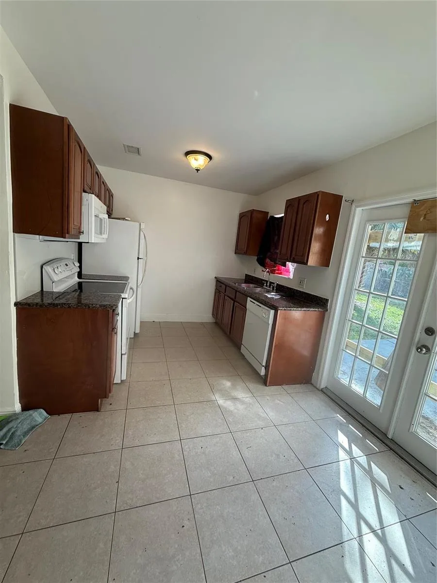 1139 NW 9TH Avenue, Fort Lauderdale, FL 33311 — zdjęcie 5