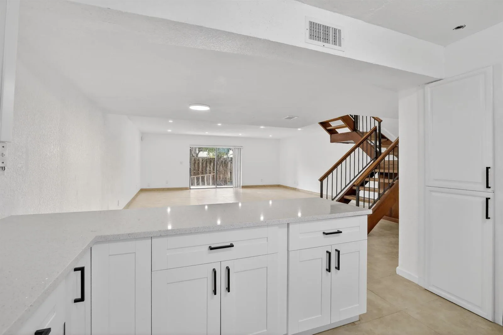 11556 NW 1ST Street, Plantation, FL 33325 photo 10