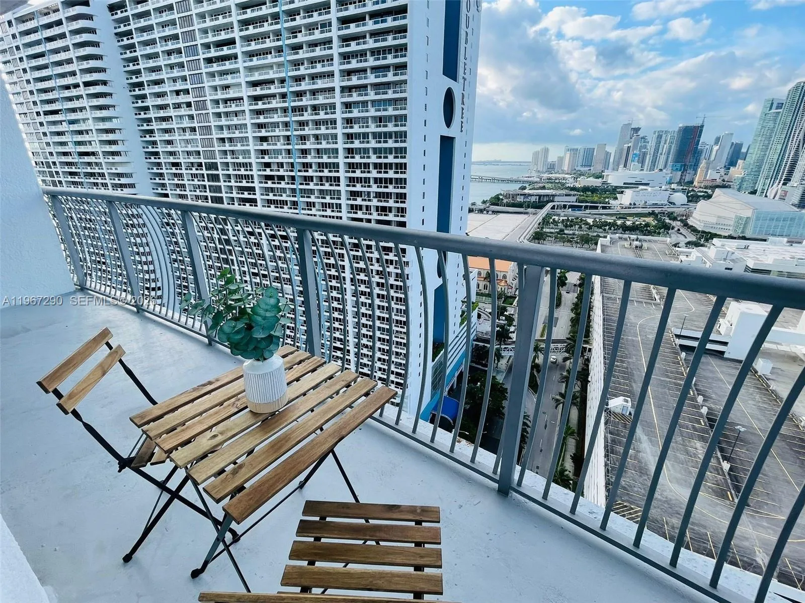 1750 N Bayshore Dr # 2710, Miami, FL 33132 photo 3