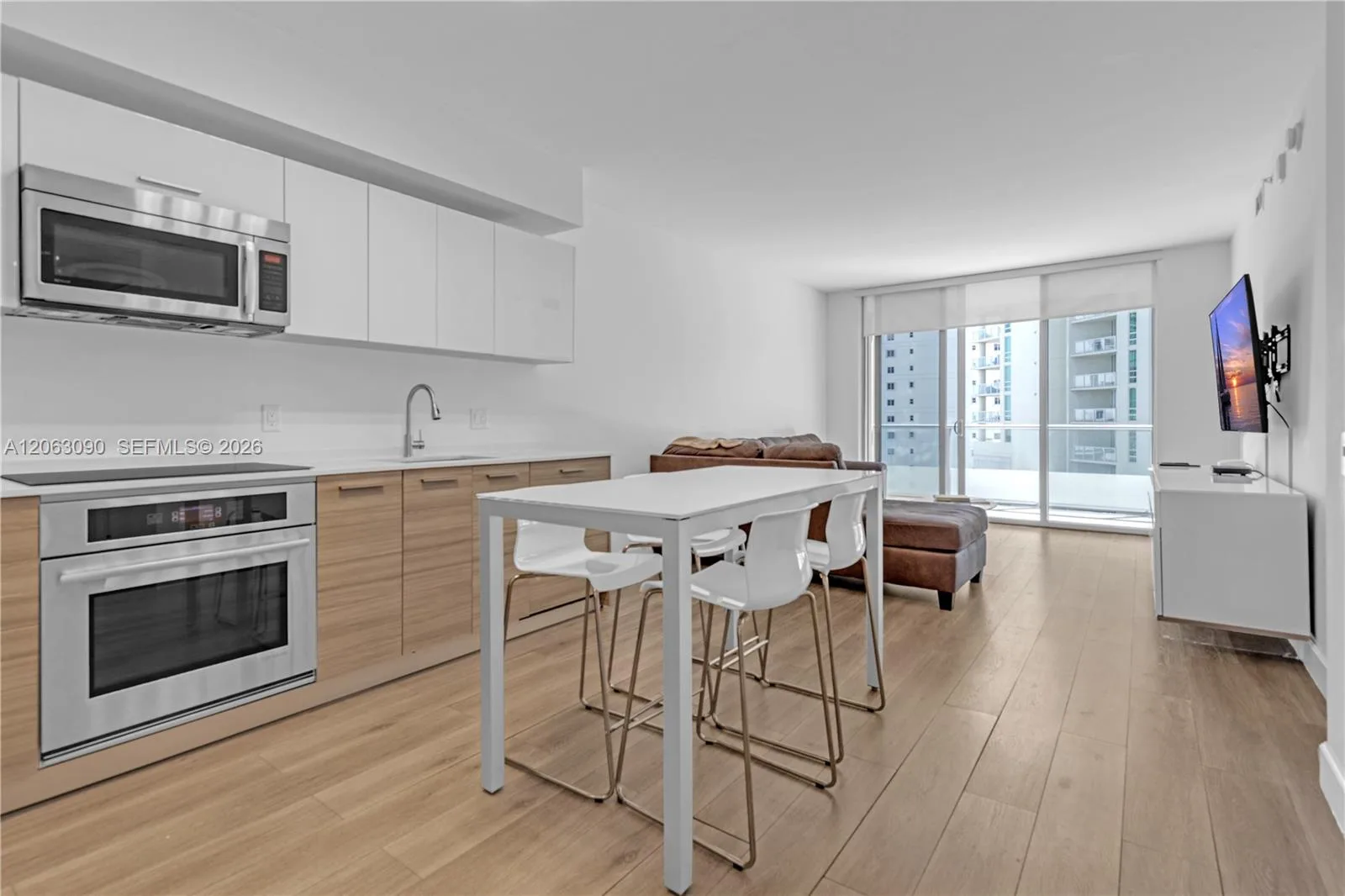 1300 Brickell Bay Dr # 903, Miami, FL 33131 photo 7
