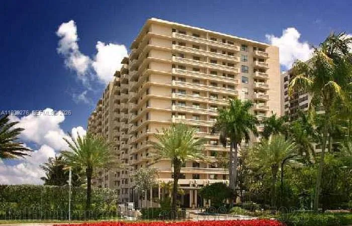 10185 Collins Ave # 318, Bal Harbour, FL 33154