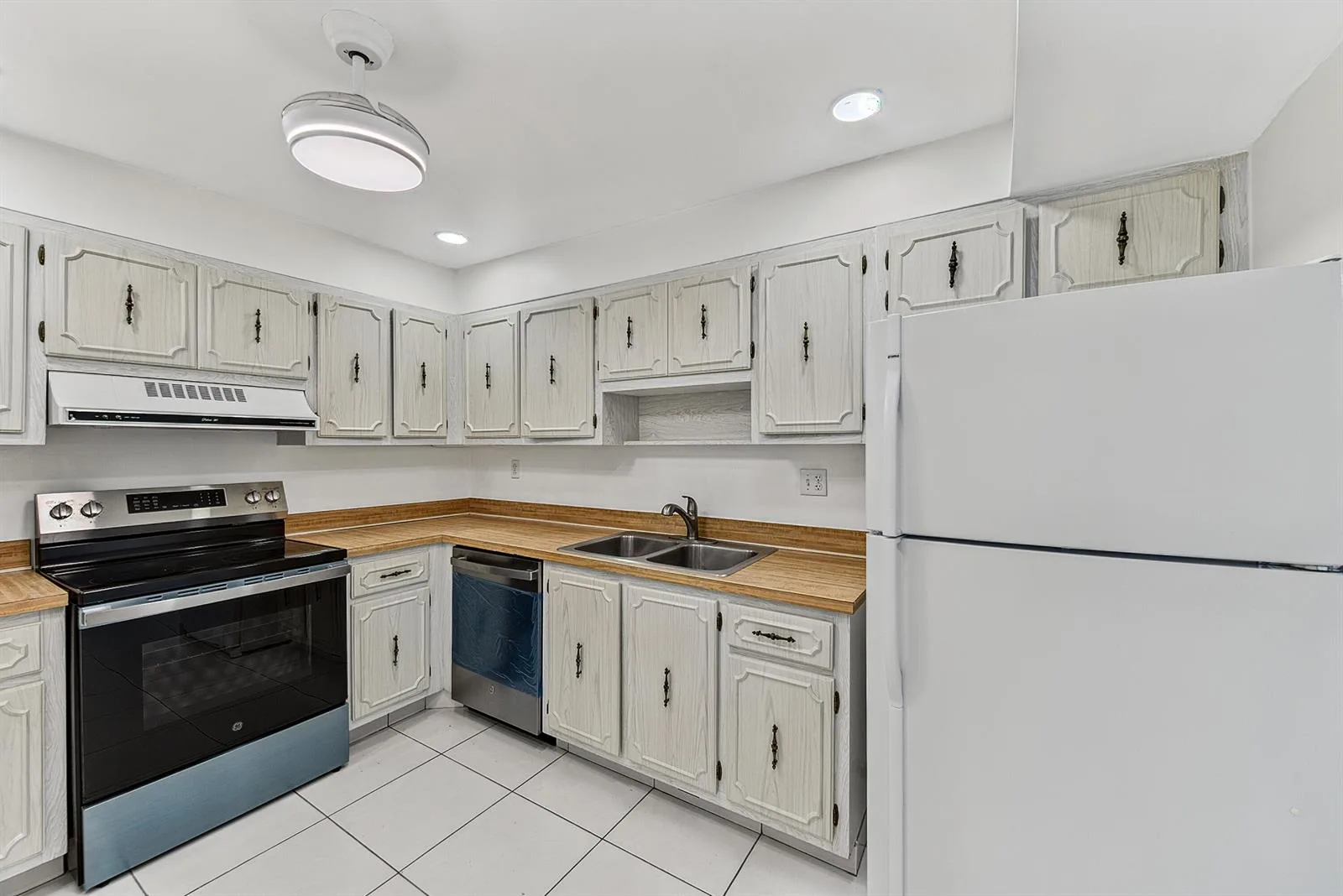 531 N Ocean Boulevard # 805, Pompano Beach, FL 33062 photo 11