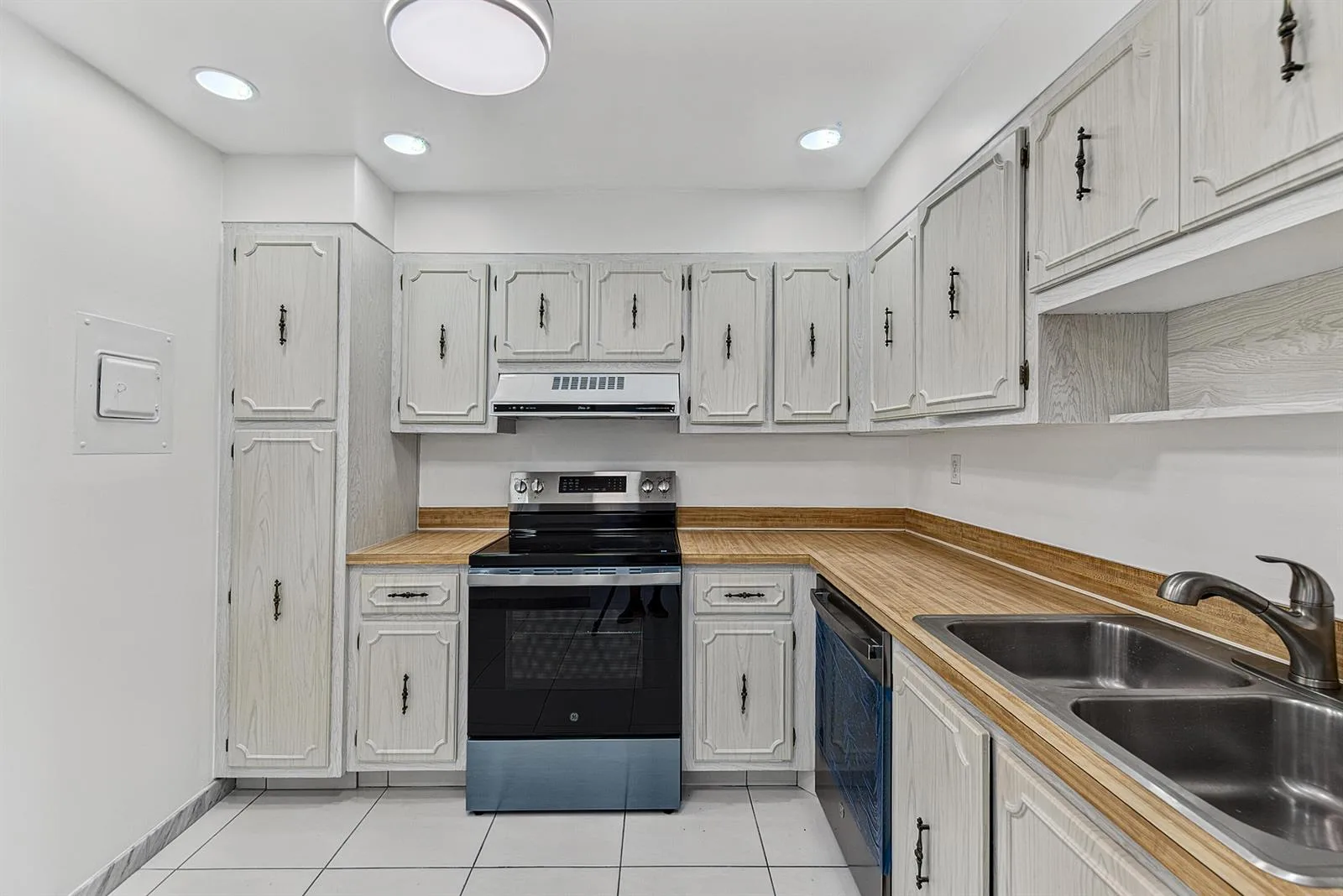 531 N Ocean Boulevard # 805, Pompano Beach, FL 33062 photo 13