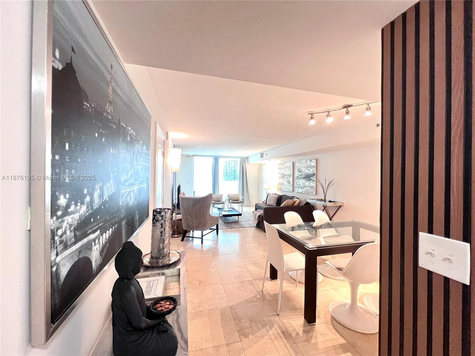 1200 Brickell Bay Dr # 2809, Miami, FL 33131