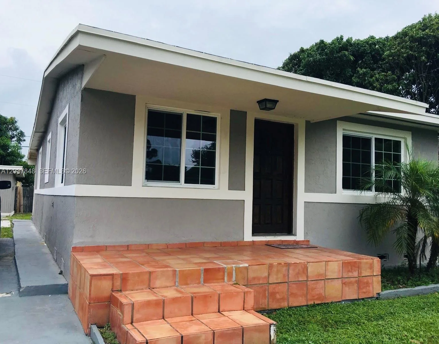 6424 Meade St, Hollywood, FL 33024