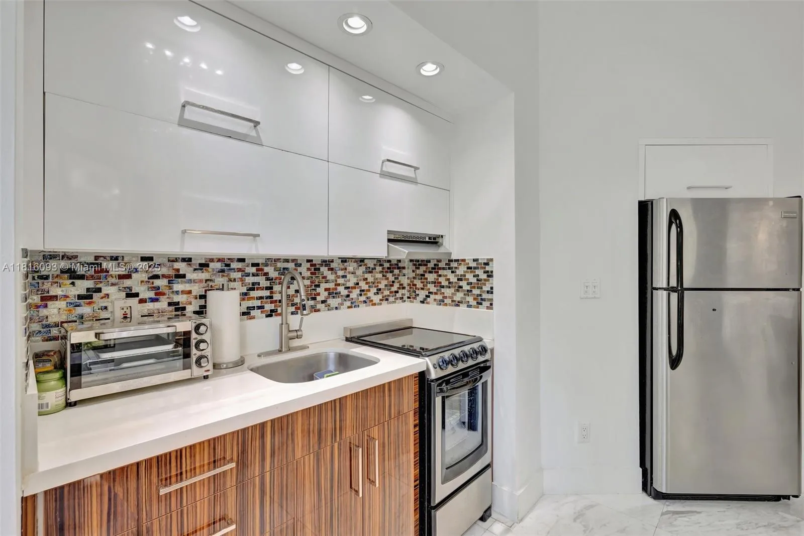 2000 Island Blvd # 204, Aventura, FL 33160 photo 10