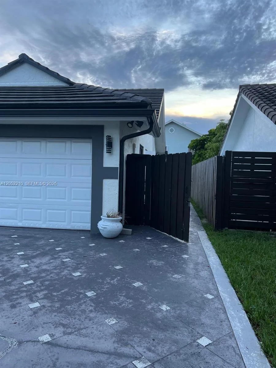 10822 SW 142nd Ct # 1, Miami, FL 33186