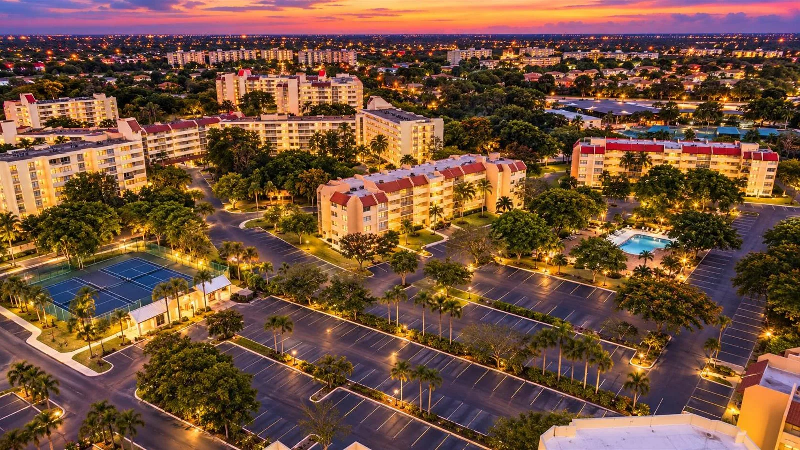 7080 ENVIRON Boulevard # 423, Lauderhill, FL 33319