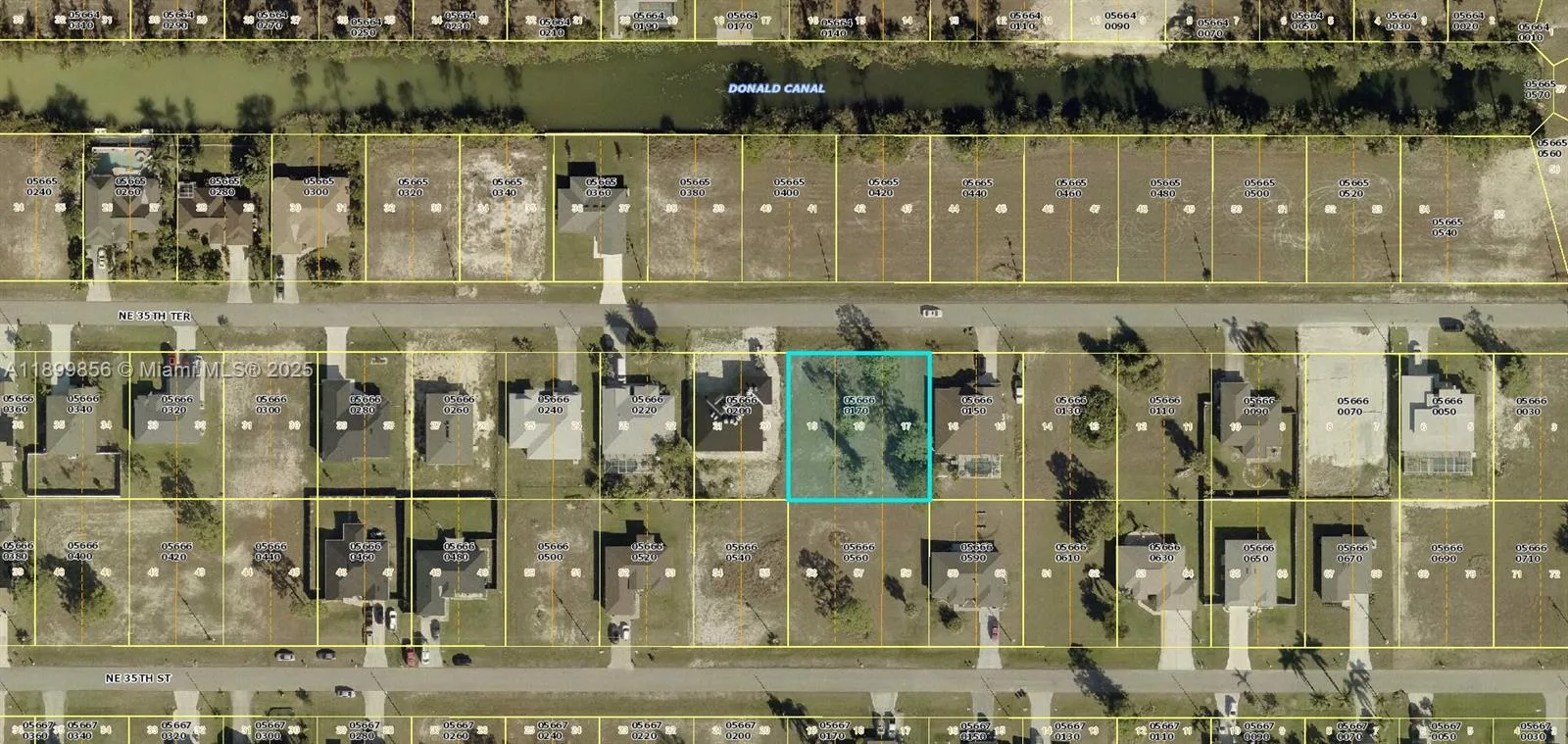 2226 NE 35th Ter, Cape Coral, FL 33909