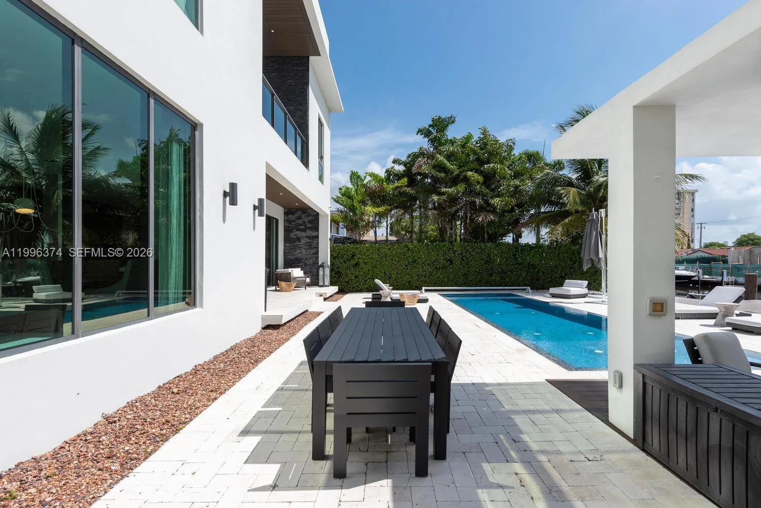 13145 Coronado Ln, North Miami, FL 33181 photo 11