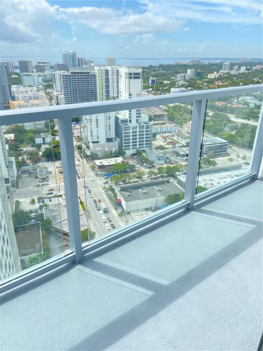185 SW 7th St # 3206, Miami, FL 33130 photo 12