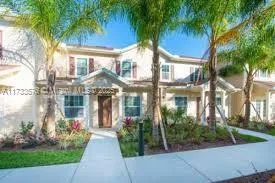 8981 SHINE DR # 8981, Kissimmee, FL 34747 photo 2