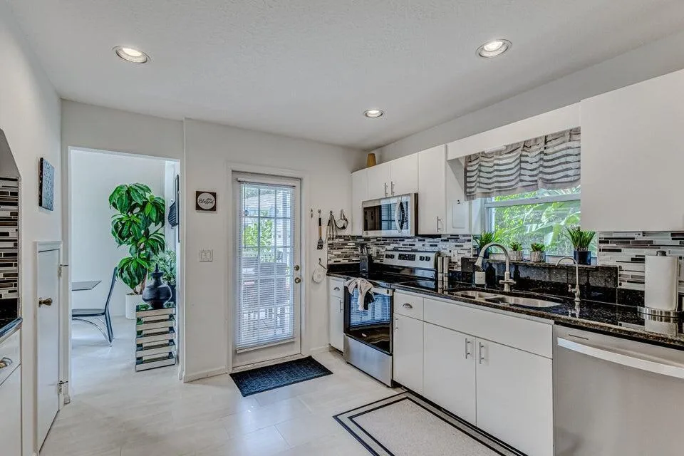 18174 SE Fairview Circle, Tequesta, FL 33469 photo 12