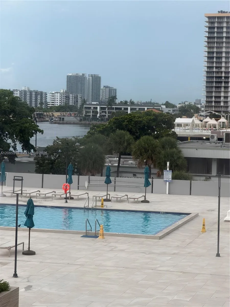 230 174th St # 512, Sunny Isles Beach, FL 33160