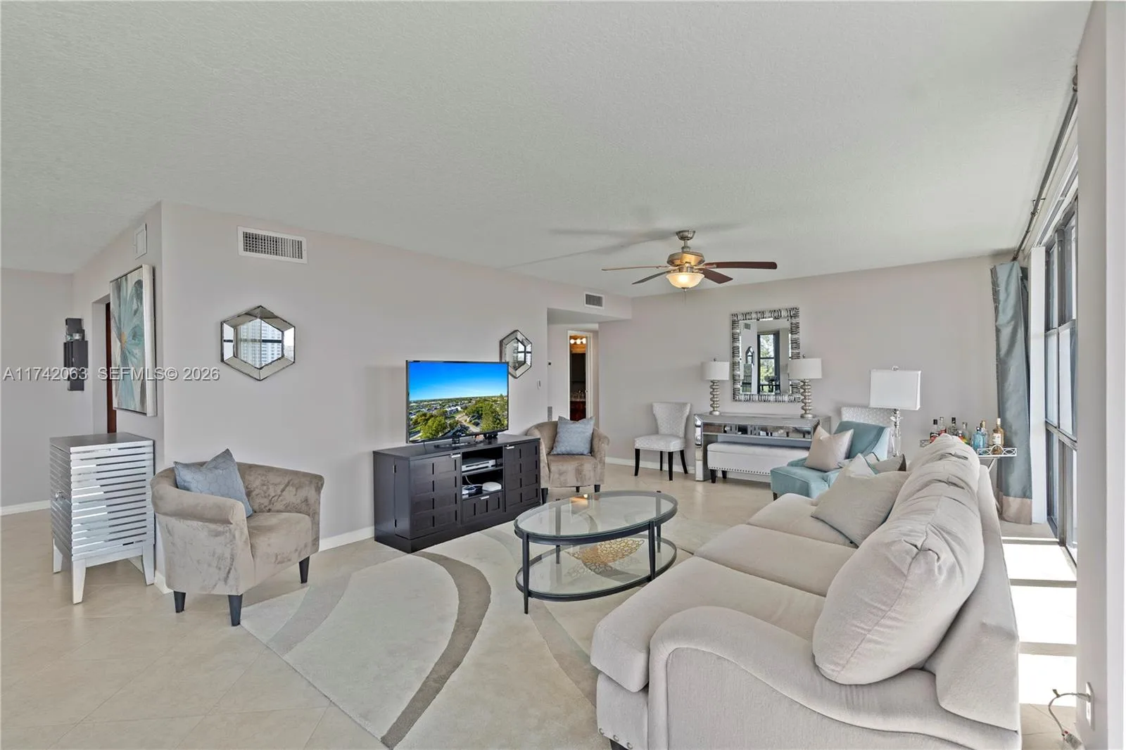 800 Parkview Dr # 909, Hallandale Beach, FL 33009 photo 10