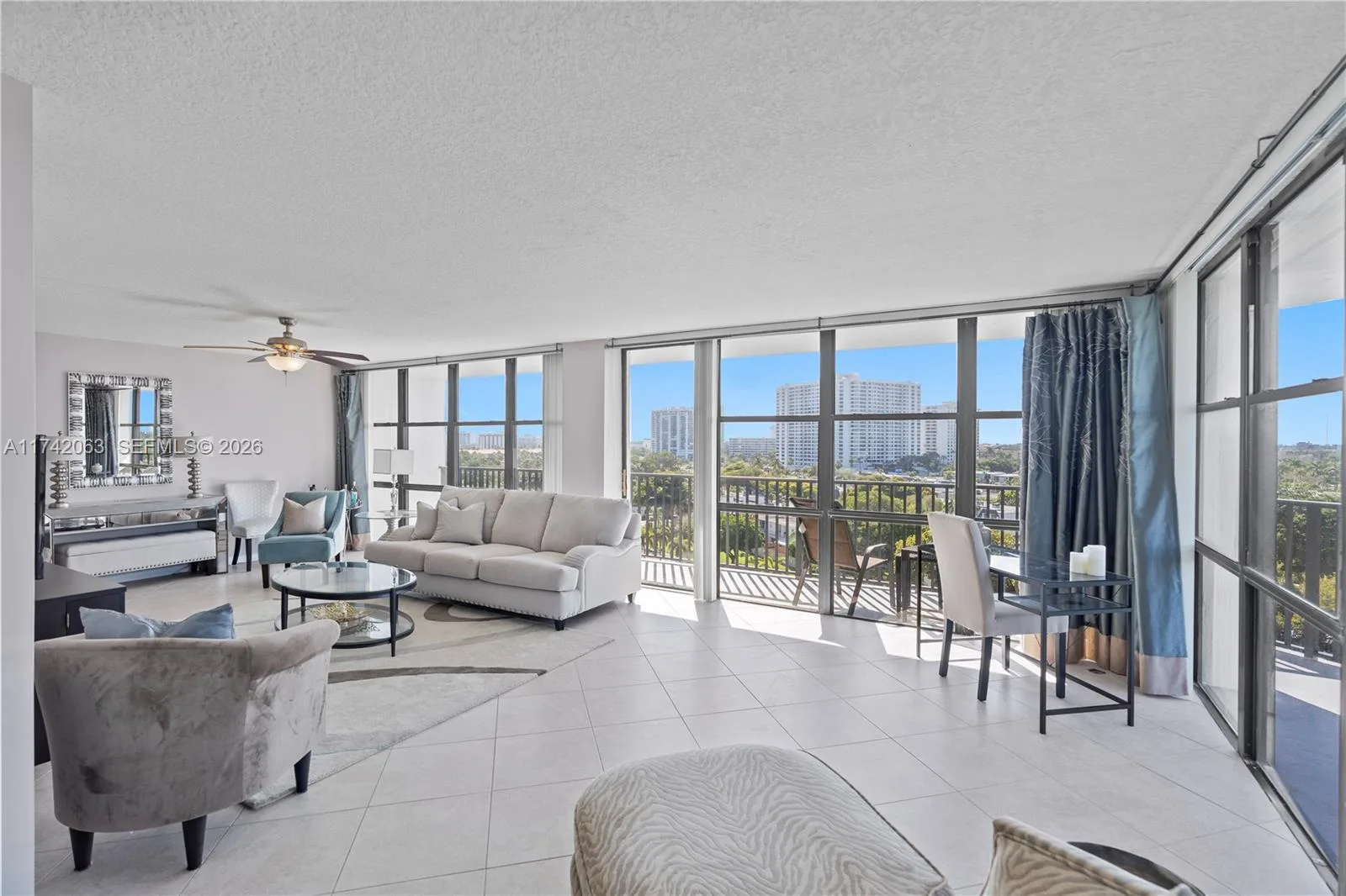 800 Parkview Dr # 909, Hallandale Beach, FL 33009 photo 7