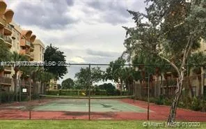 9350 Fontainebleau Blvd # 204, Miami, FL 33172 photo 3
