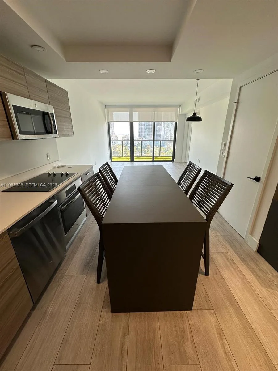 121 NE 34th St # 1505, Miami, FL 33137 photo 6