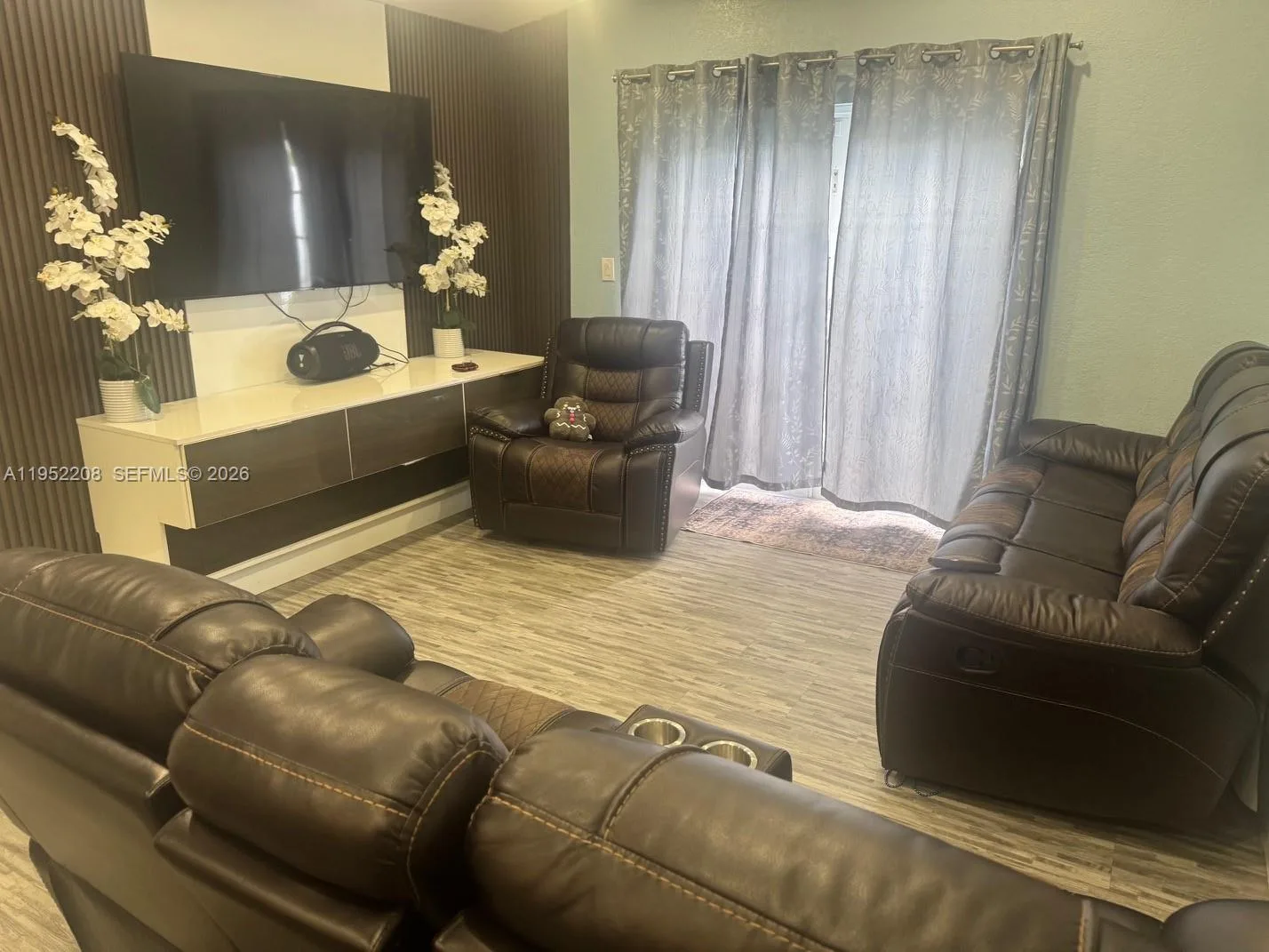 19700 NW 6th Pl, Miami Gardens, FL 33169 photo 11