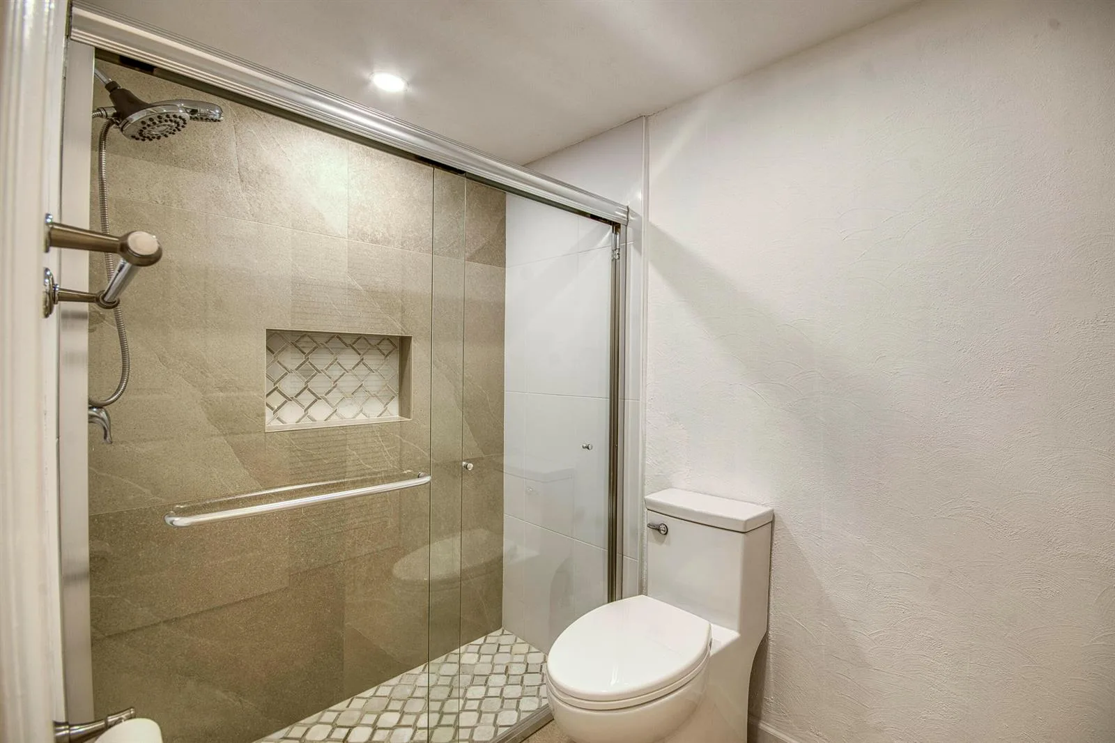 252 Moccasin Trail W, Jupiter, FL 33458 photo 10