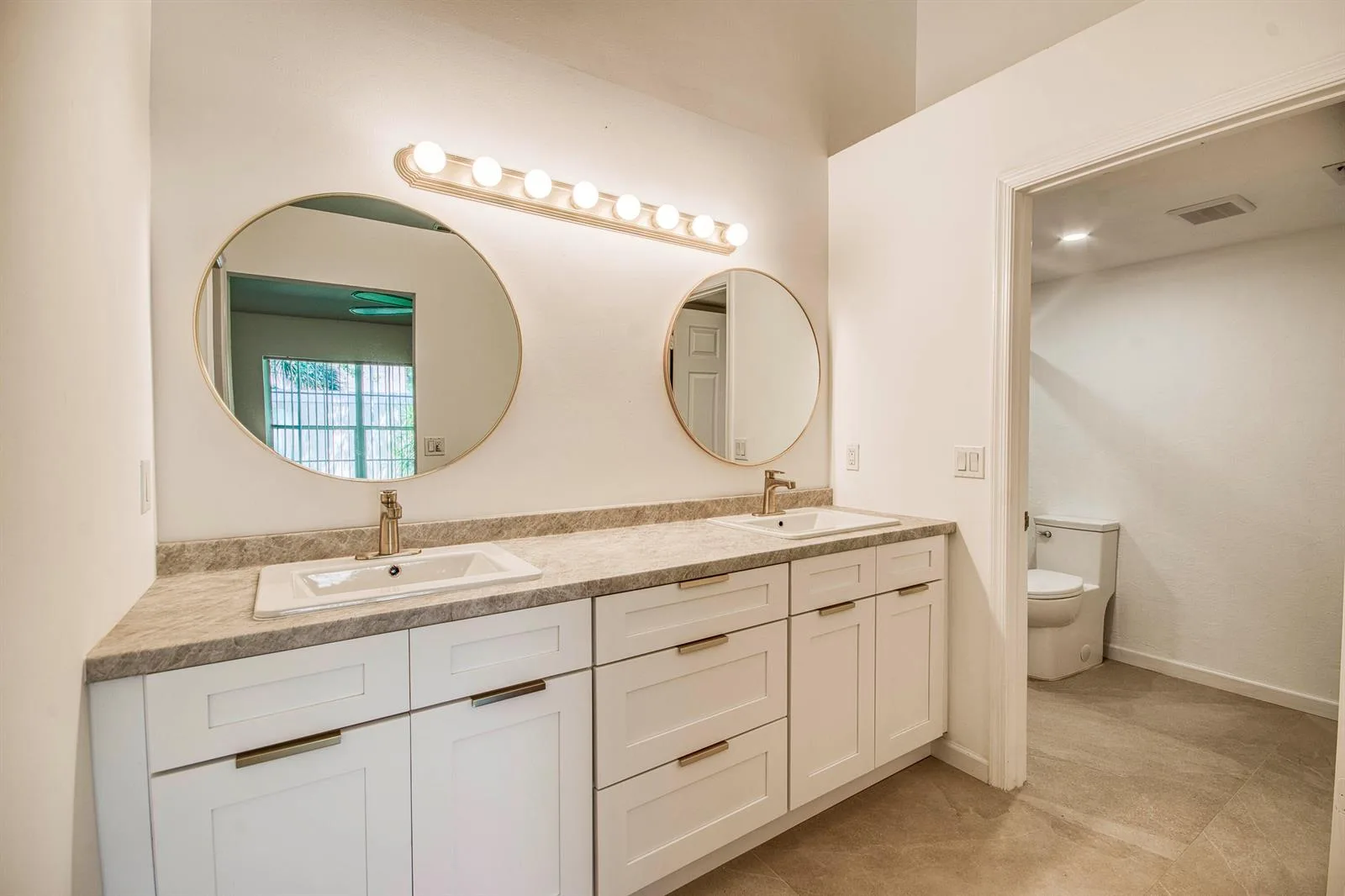 252 Moccasin Trail W, Jupiter, FL 33458 photo 9