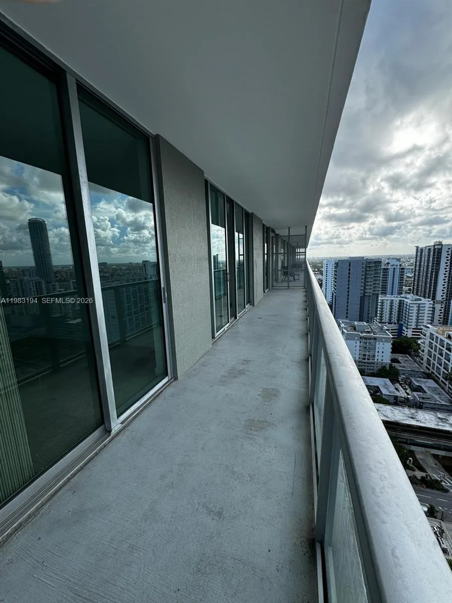 1111 SW 1st Ave # 3122-N, Miami, FL 33130 photo 3