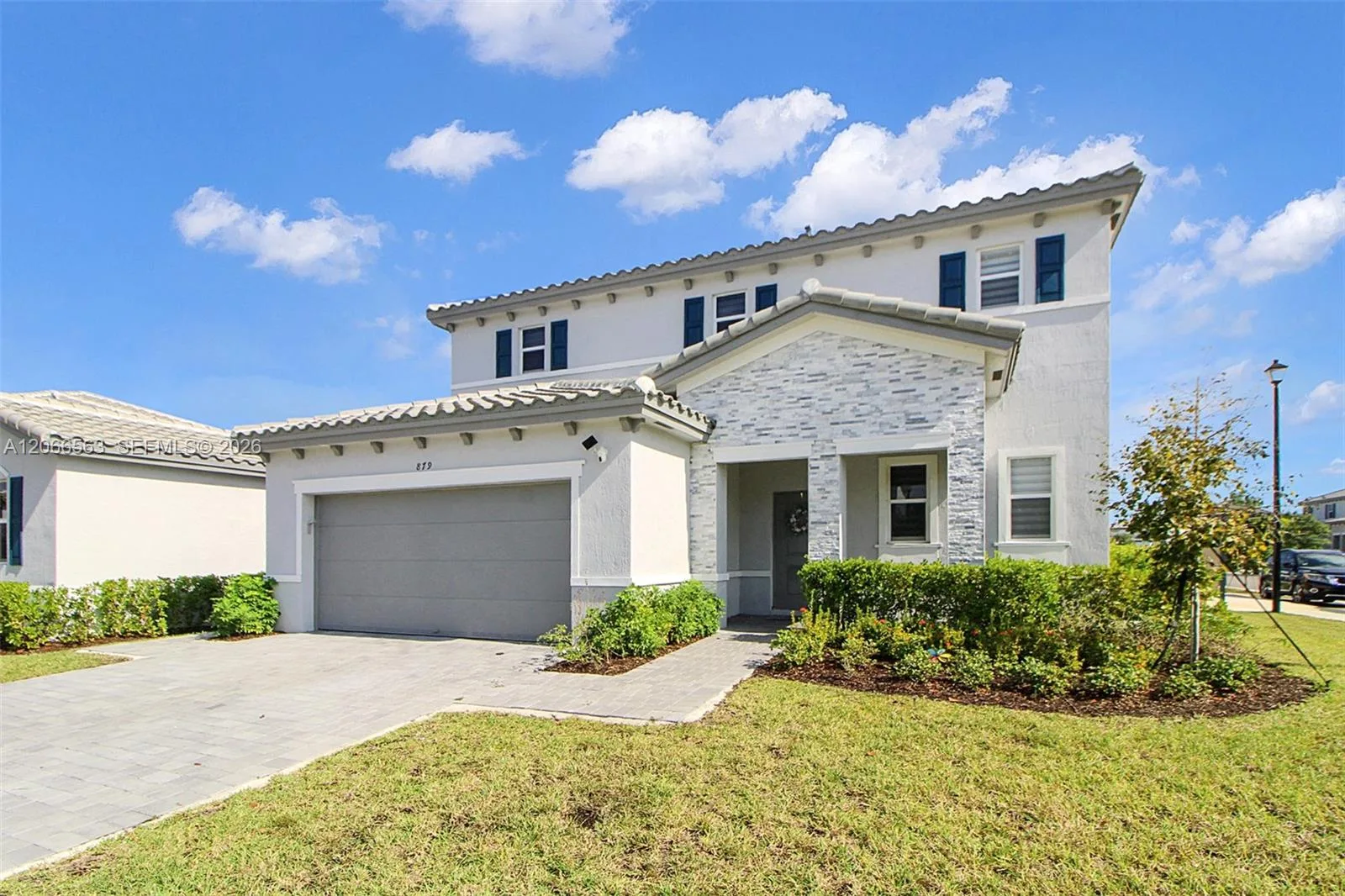 879 SE 26th Ter, Homestead, FL 33035 photo 2