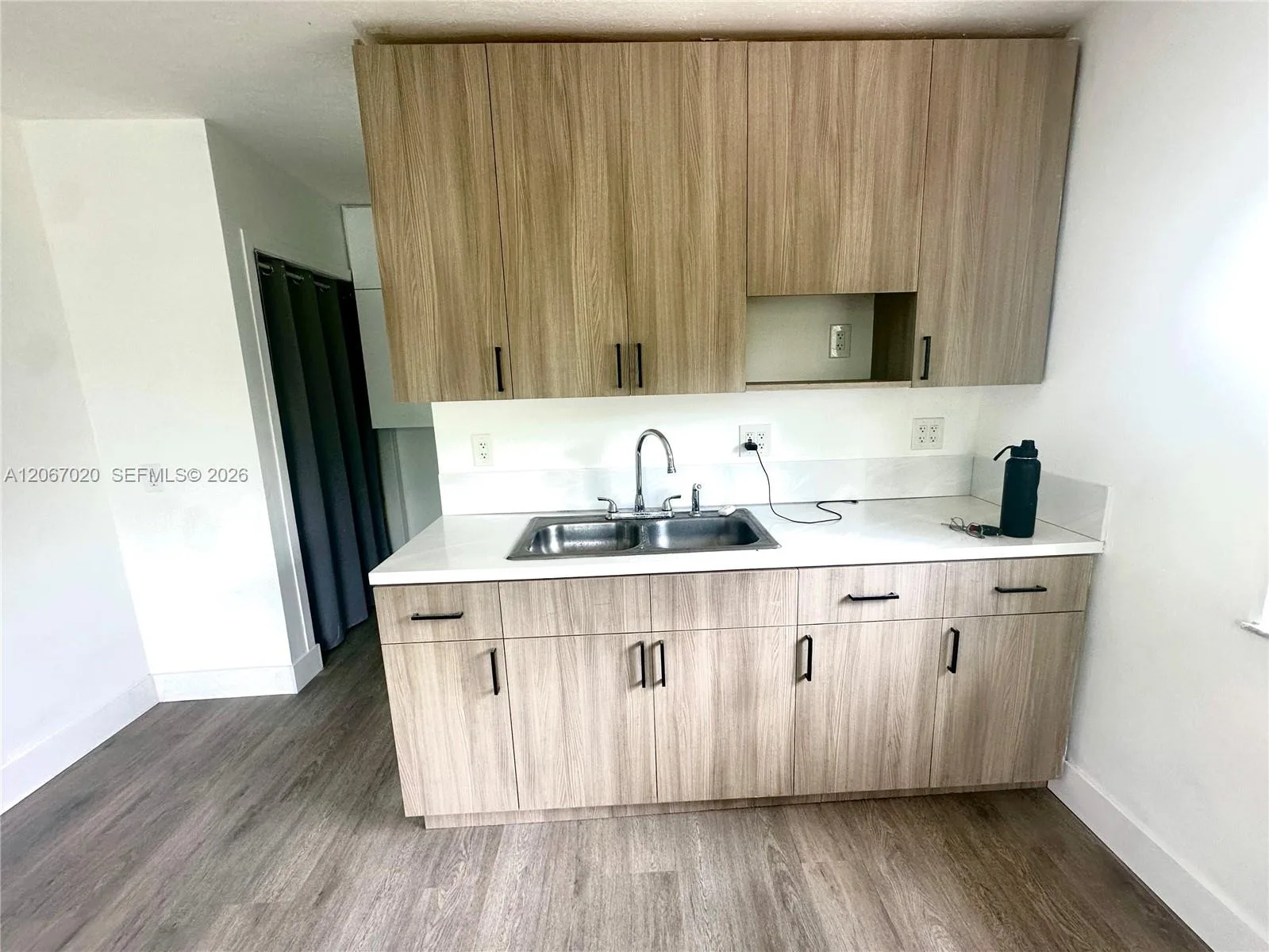 XX W 34th St - Rear, Hialeah, FL 33012 photo 2