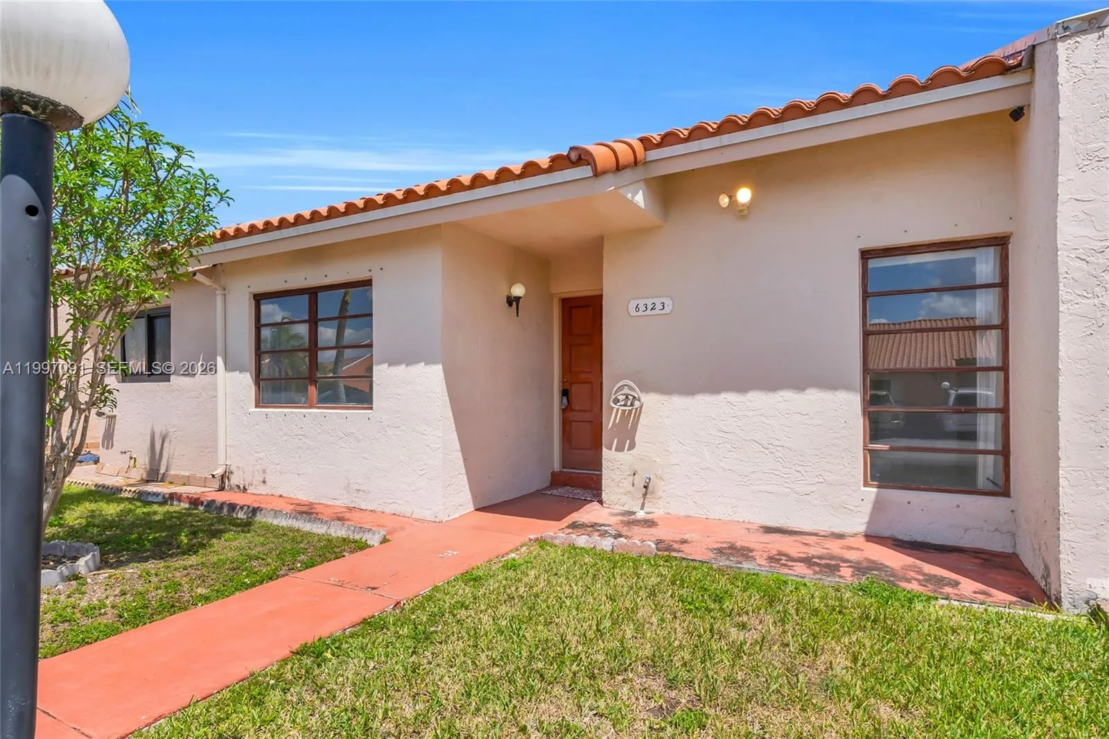 6323 SW 147th Place Cir, Miami, FL 33193 photo 3