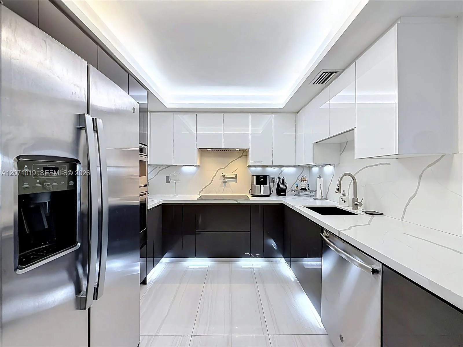 6900 Bay Dr # 11G, Miami Beach, FL 33141 photo 2