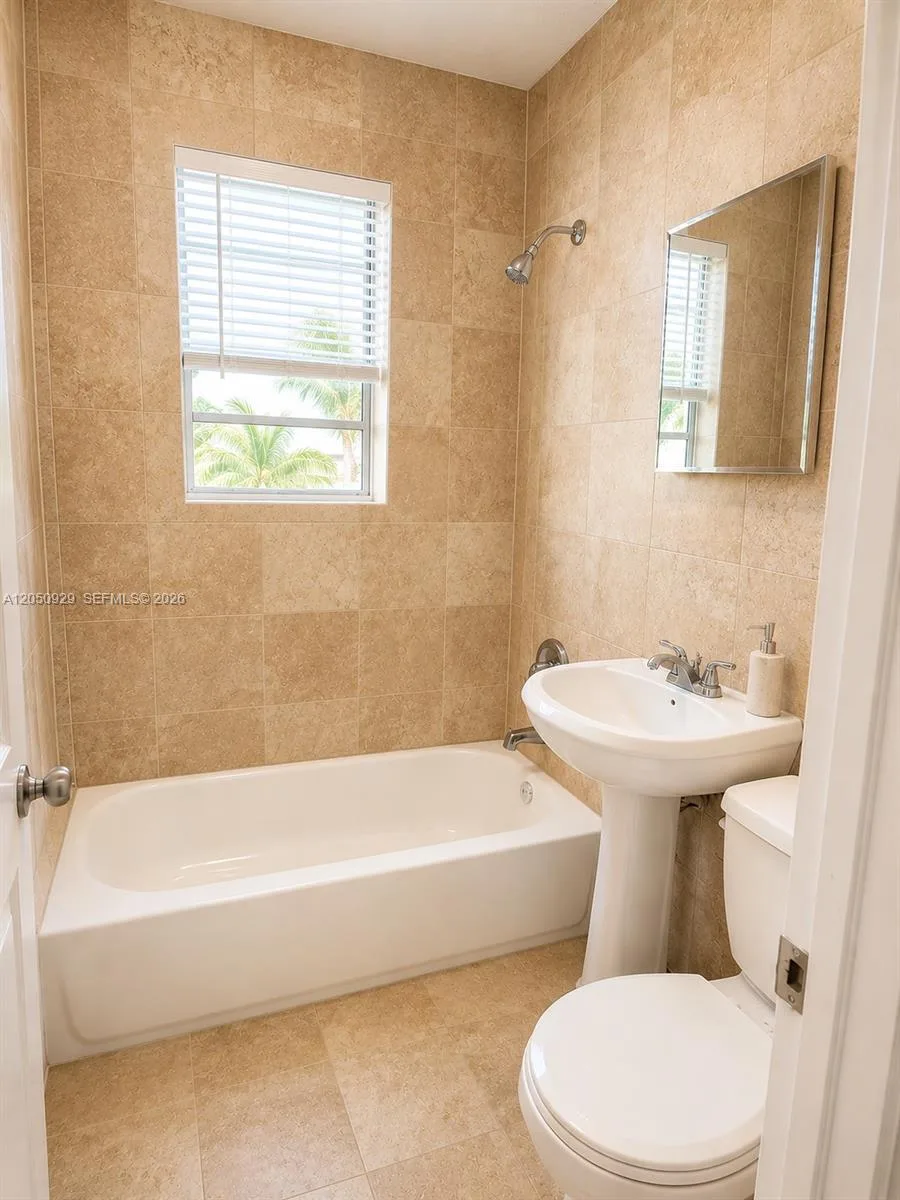 1319 Meridian Ave # 208, Miami Beach, FL 33139 photo 5