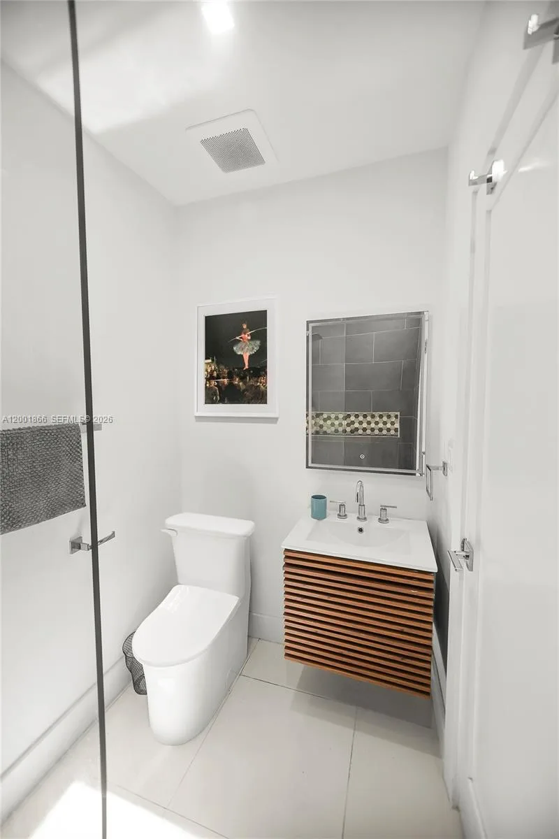 733 Michigan Ave # 6, Miami Beach, FL 33139 photo 9