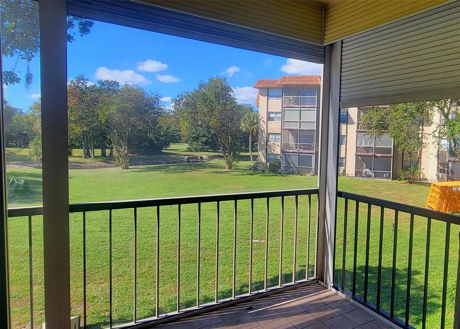 6260 S FALLS CIR Drive # 206, Lauderhill, FL 33319