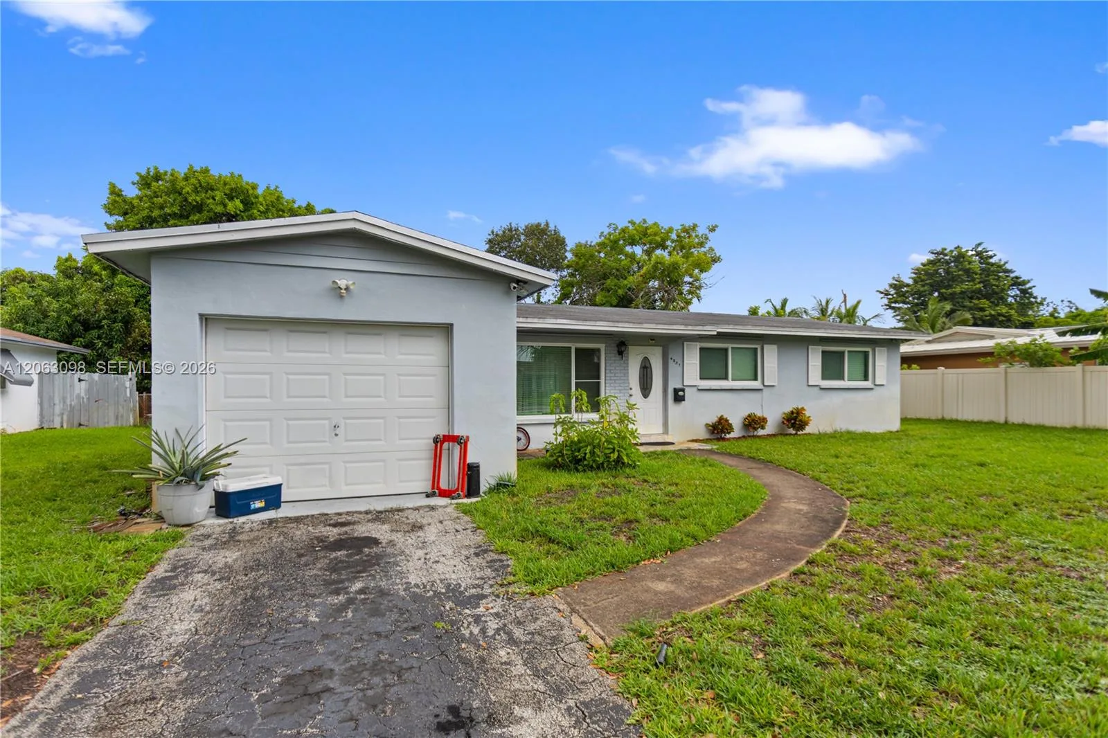 4857 NW 8th Ct, Plantation, FL 33317 photo 3