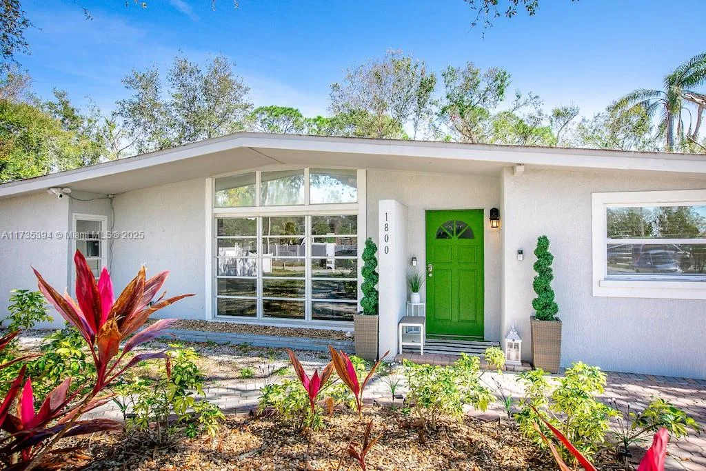 1800 Barstow Place, Sarasota, FL 34235 photo 4