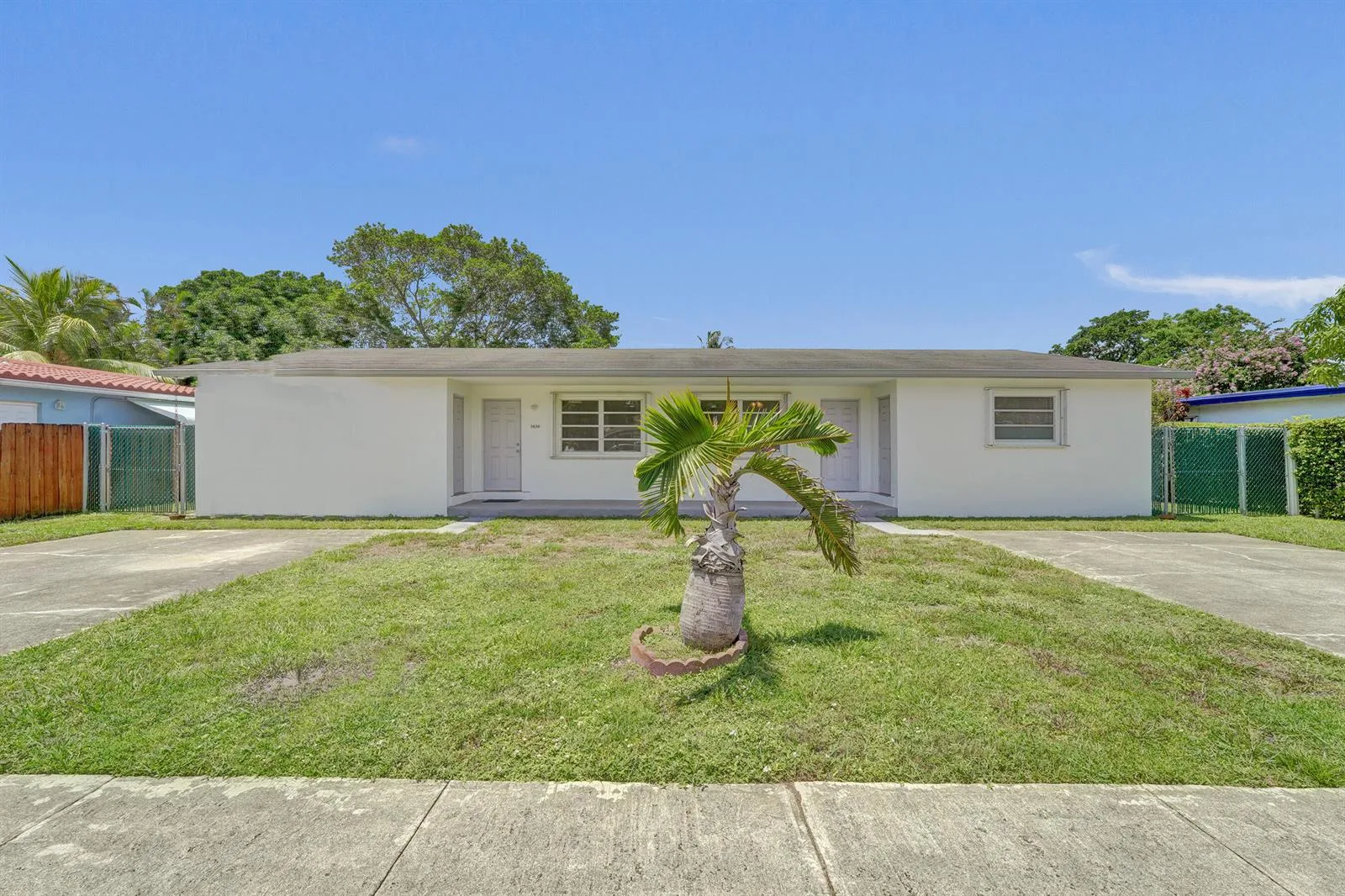 5830 Garfield Street, Hollywood, FL 33021