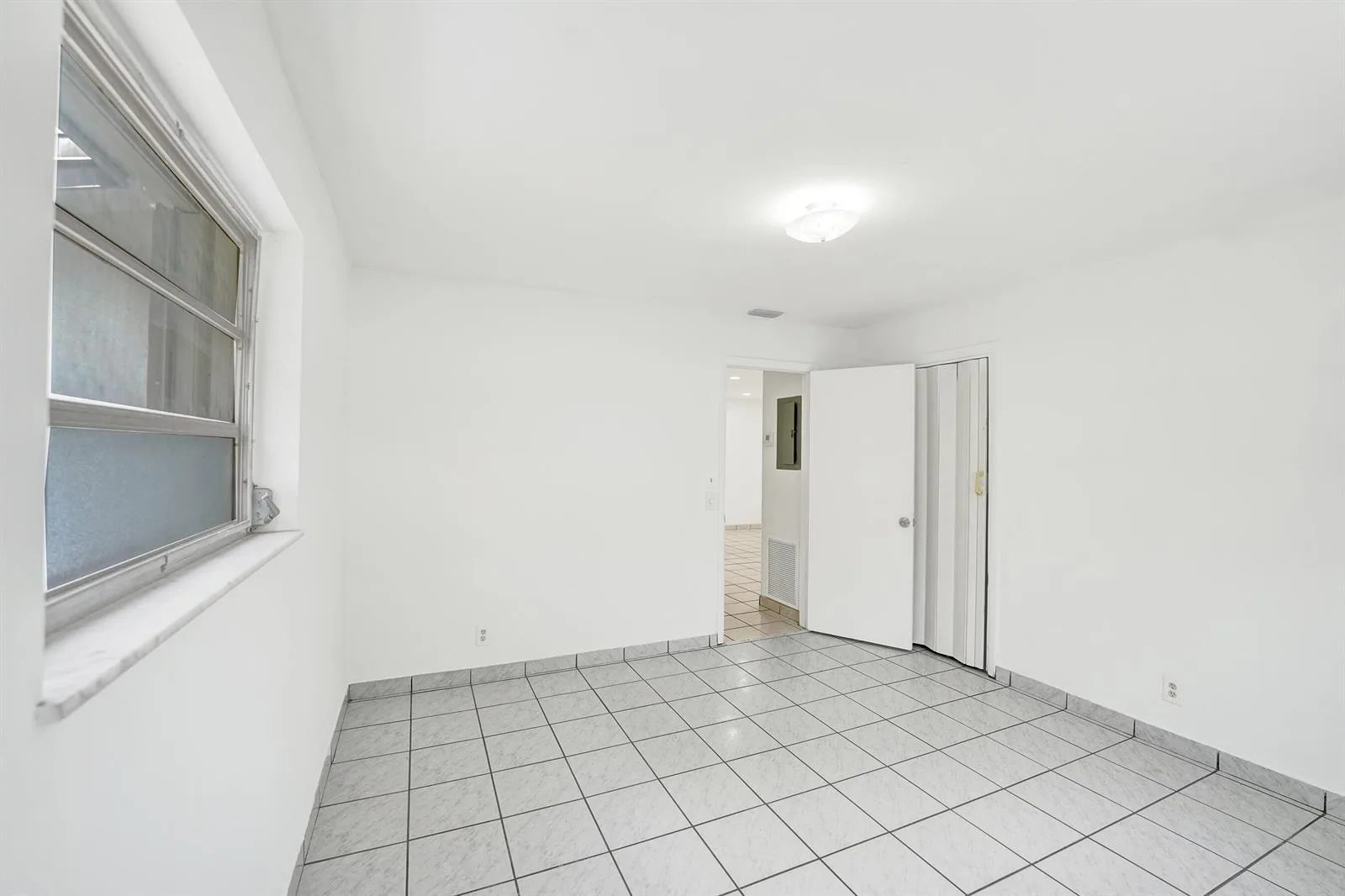 5830 Garfield Street, Hollywood, FL 33021 photo 11