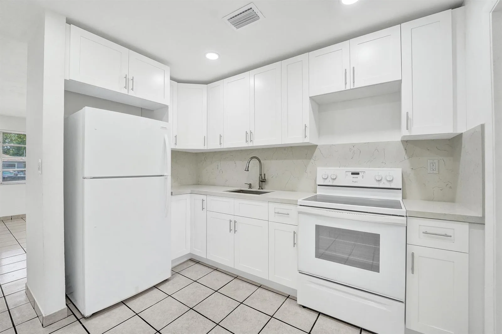 5830 Garfield Street, Hollywood, FL 33021 photo 9