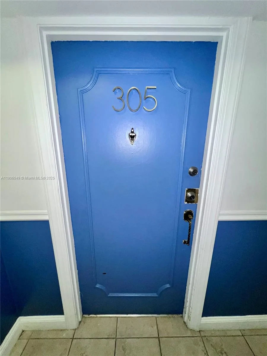 12290 NE 11th Ct # 305, North Miami, FL 33161 photo 2