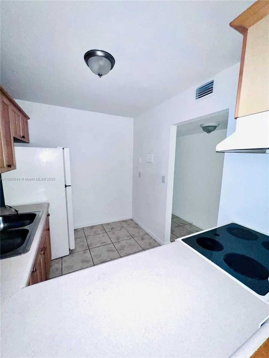12290 NE 11th Ct # 305, North Miami, FL 33161 photo 7