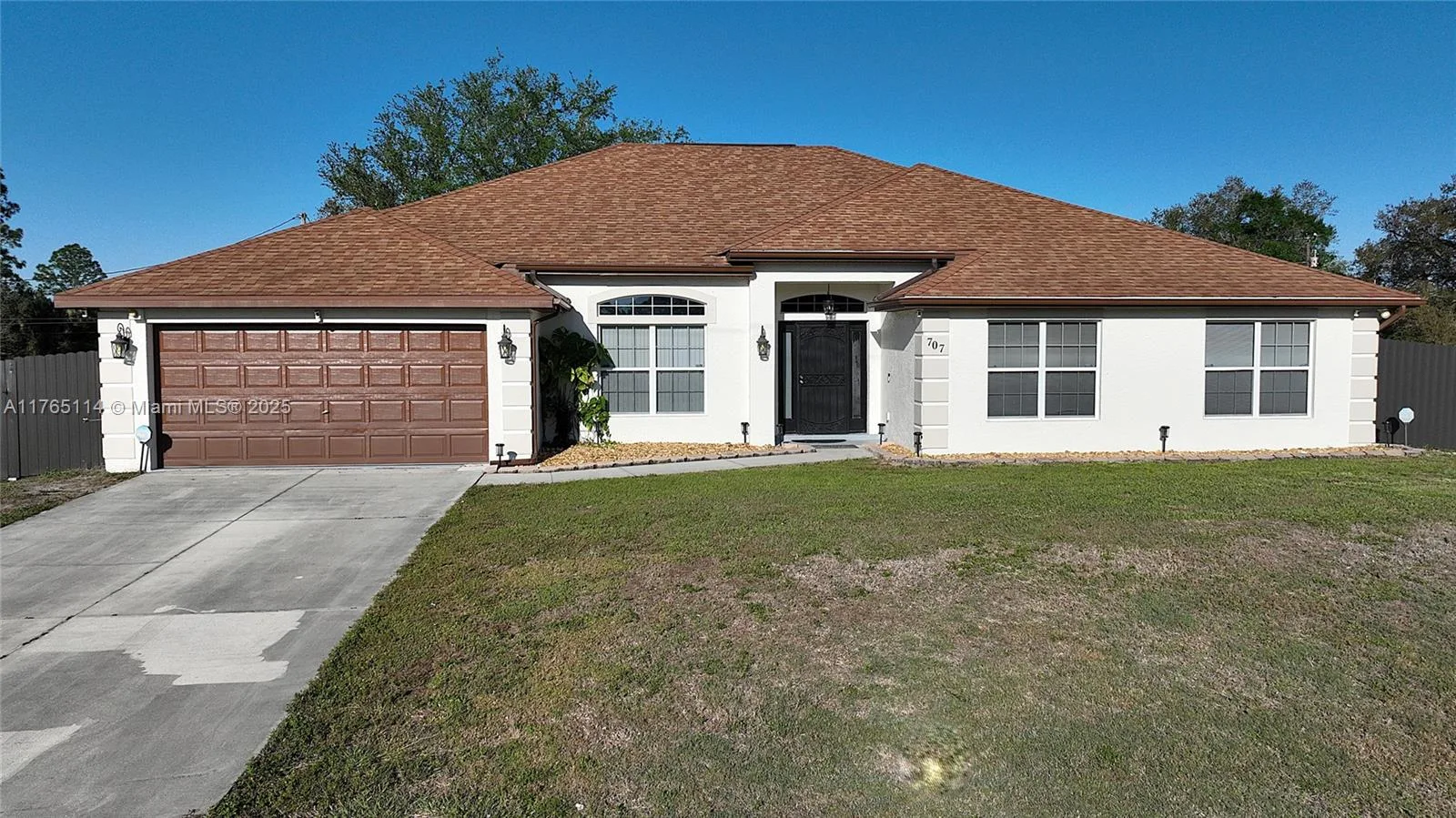 707 Broadway Ave, Lehigh Acres, FL 33976