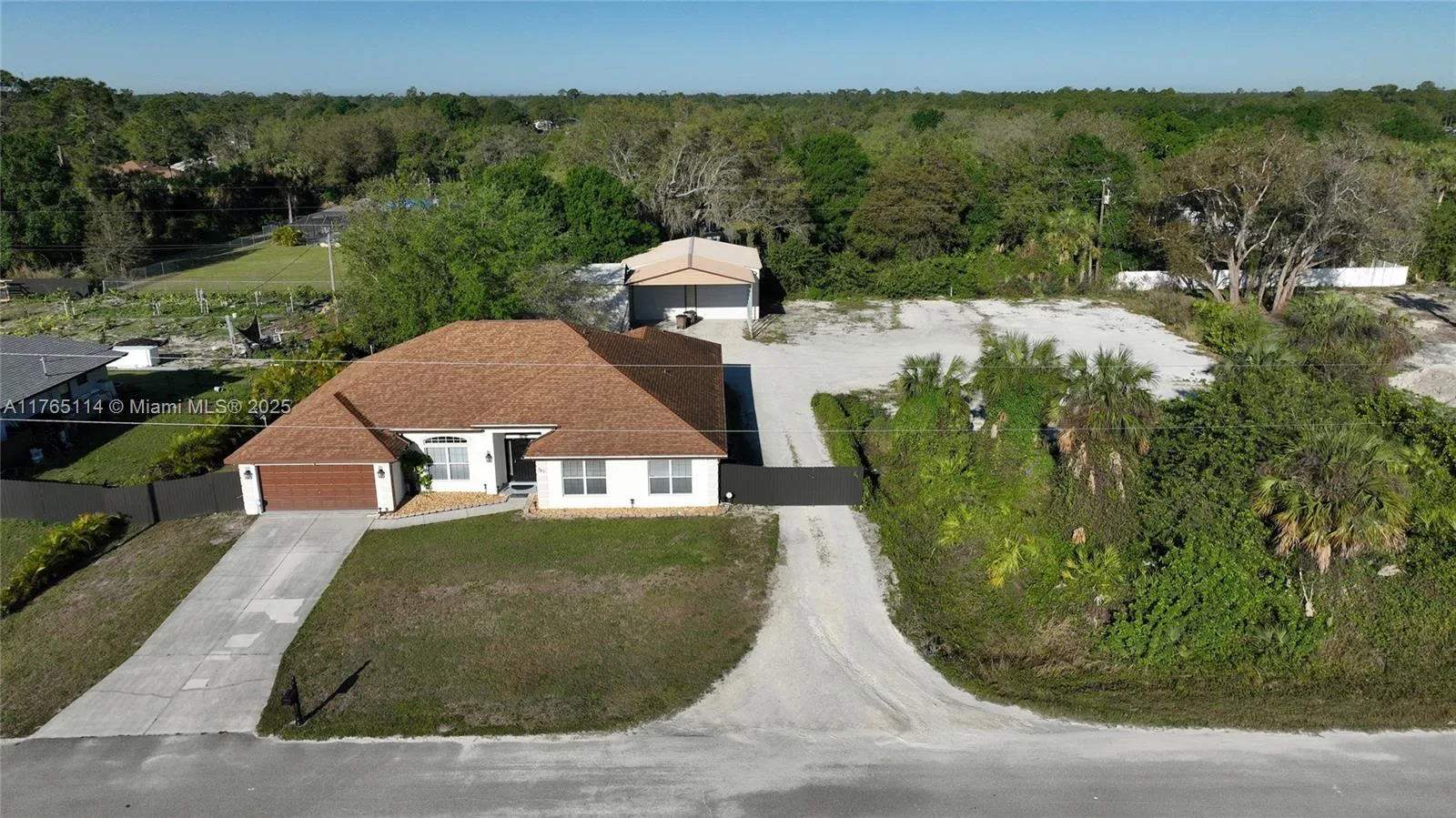 707 Broadway Ave, Lehigh Acres, FL 33976 photo 2